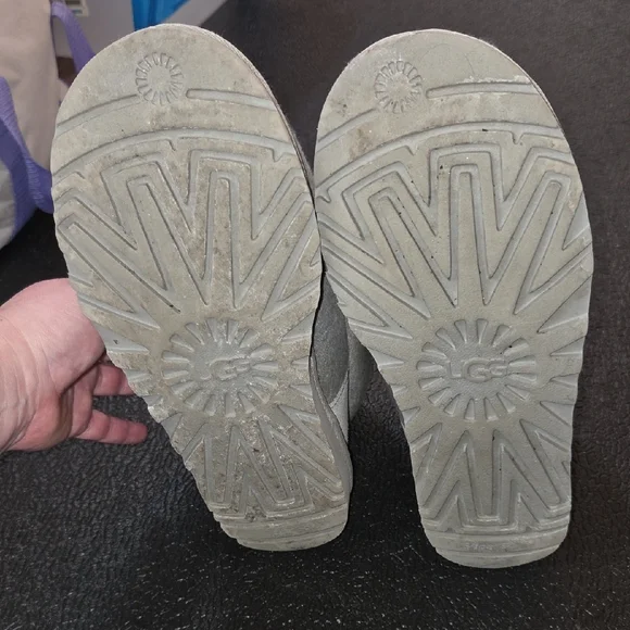 UGG Light Gray Knit Boots - Picture 9 of 15